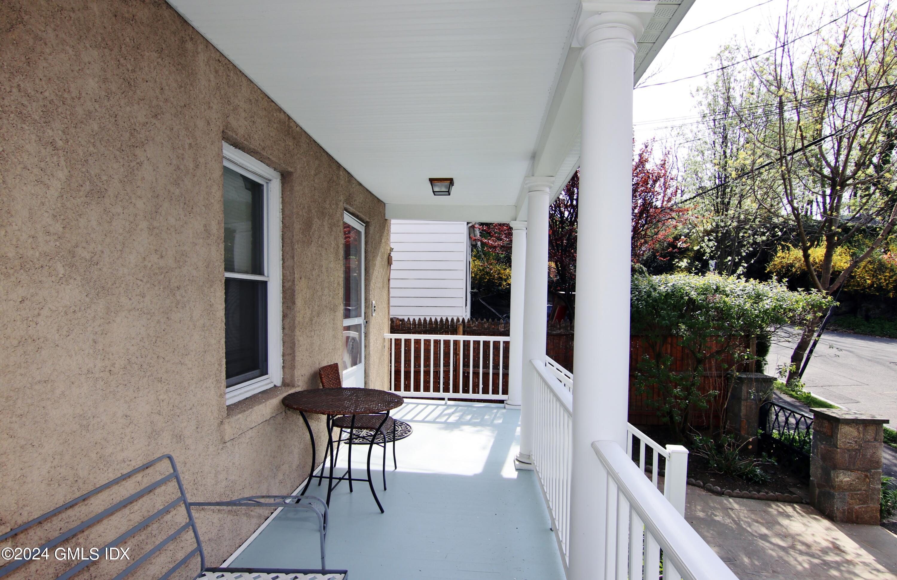 25 Division Street, Unit 2 Greenwich, CT 06830 - Photo 5 of 31 IMG_3726