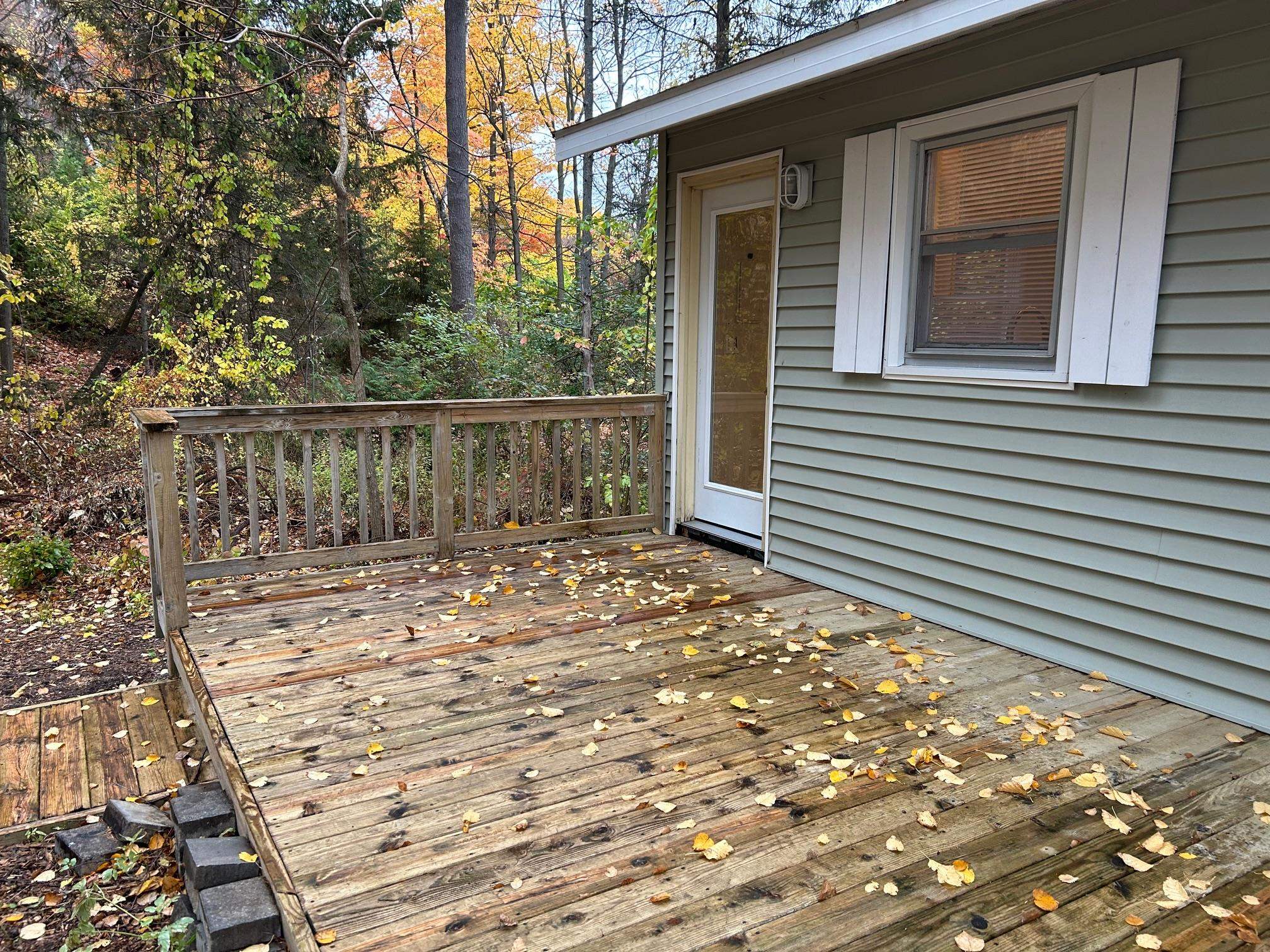 14211 Bluff Road Traverse City, MI 49686 - Photo 11 of 32