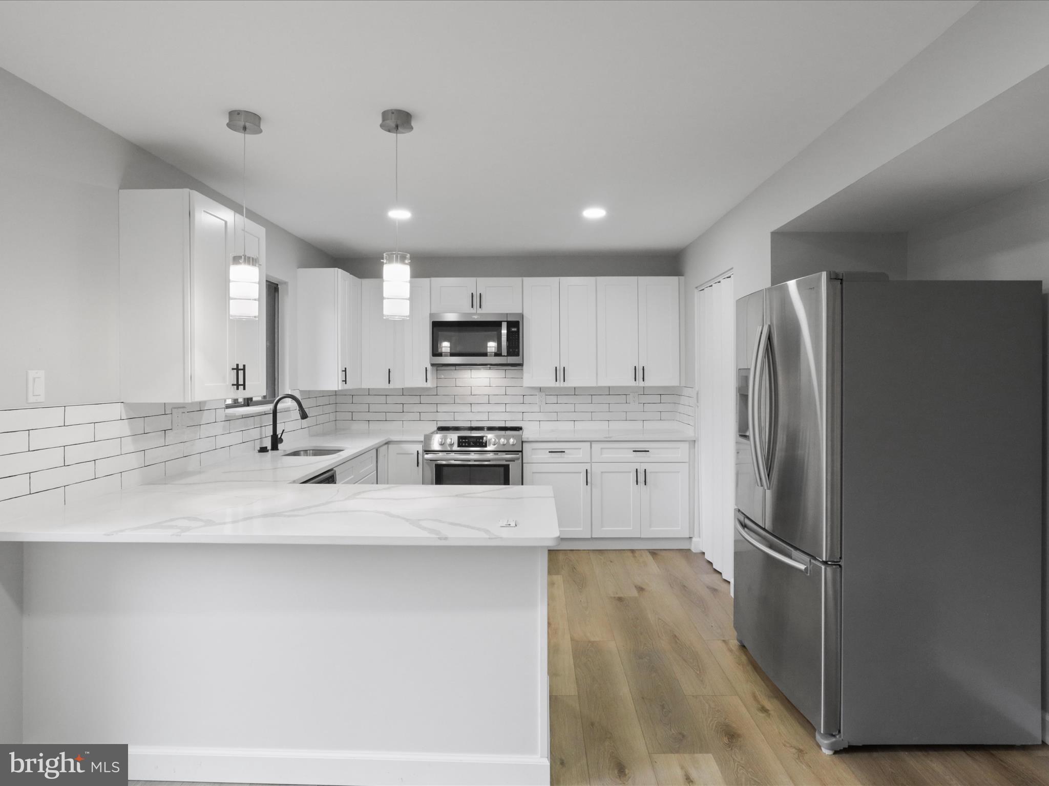 12554 Forrest Hill Road Woodbridge, VA 22192 - Photo 9 of 29