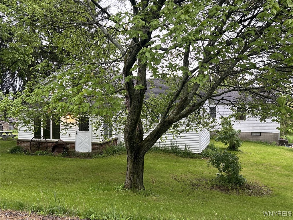 985 Sierk Road Bennington, NY 14011 - Photo 3 of 16