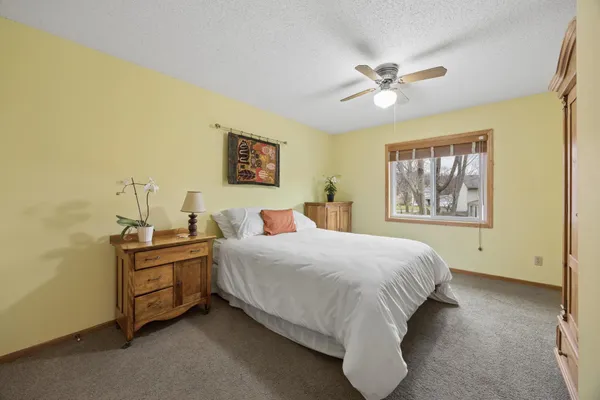 $400,000 | 12975 Garner Lane, St. Paul, MN 55124
