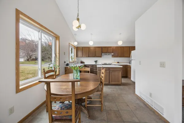 $400,000 | 12975 Garner Lane, St. Paul, MN 55124