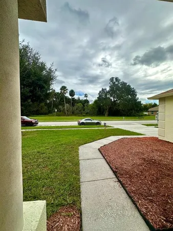 $2,000 | 2096 The Oaks Boulevard, Kissimmee, FL 34746