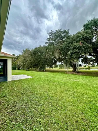 $2,000 | 2096 The Oaks Boulevard, Kissimmee, FL 34746