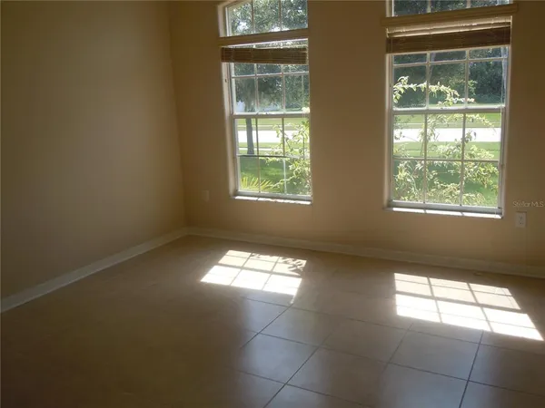$2,000 | 2096 The Oaks Boulevard, Kissimmee, FL 34746