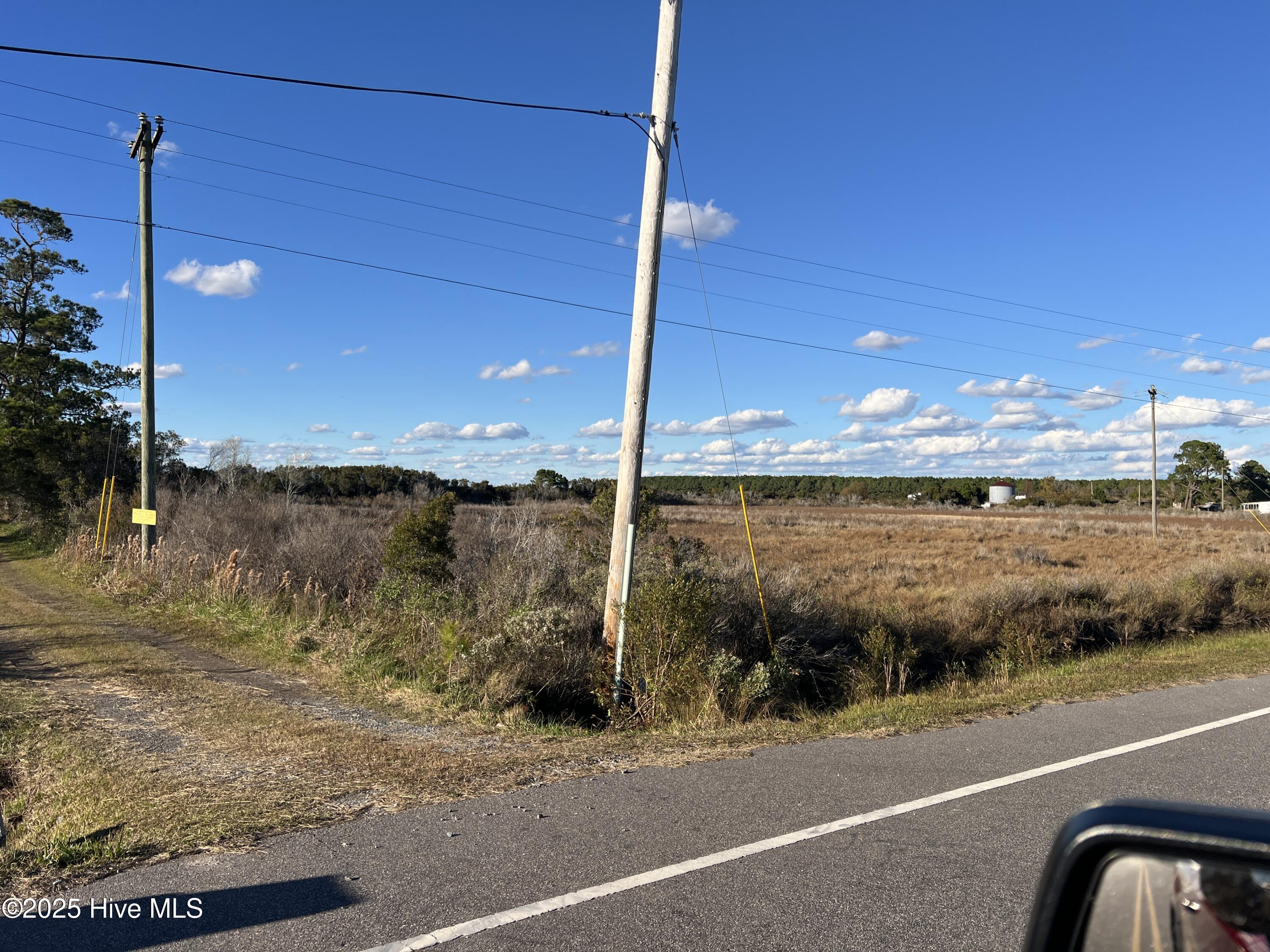 1507 White Plains Road Engelhard, NC 27824 - Photo 2 of 16 IMG_5109