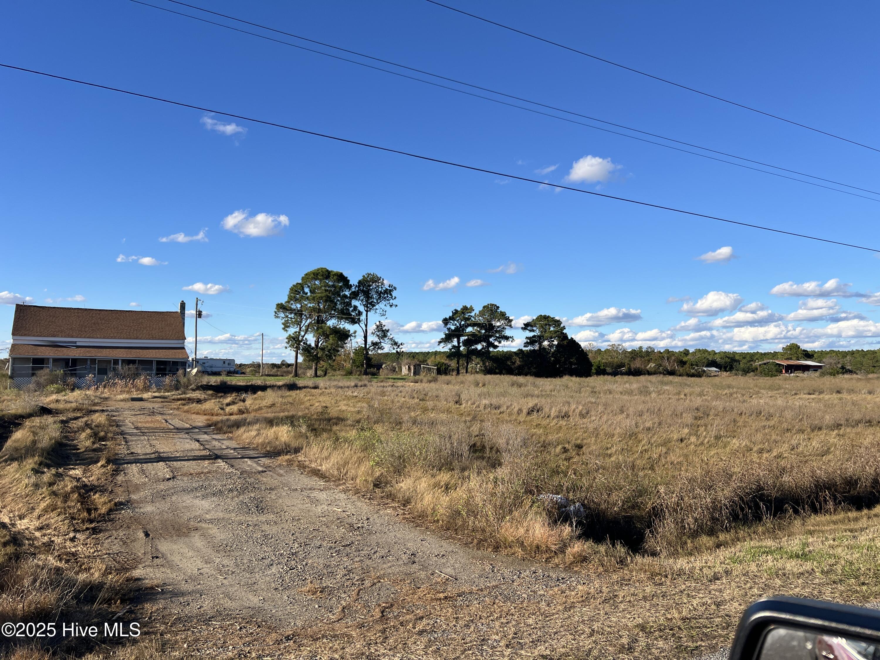 1507 White Plains Road Engelhard, NC 27824 - Photo 4 of 16 IMG_5112