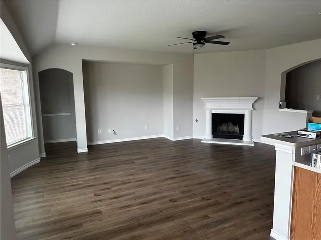 $2,200 | 2512 Clubhouse Drive, Denton, TX 76210