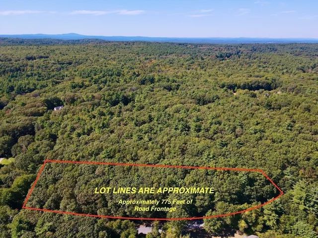 a view of a yard with an outdoor space