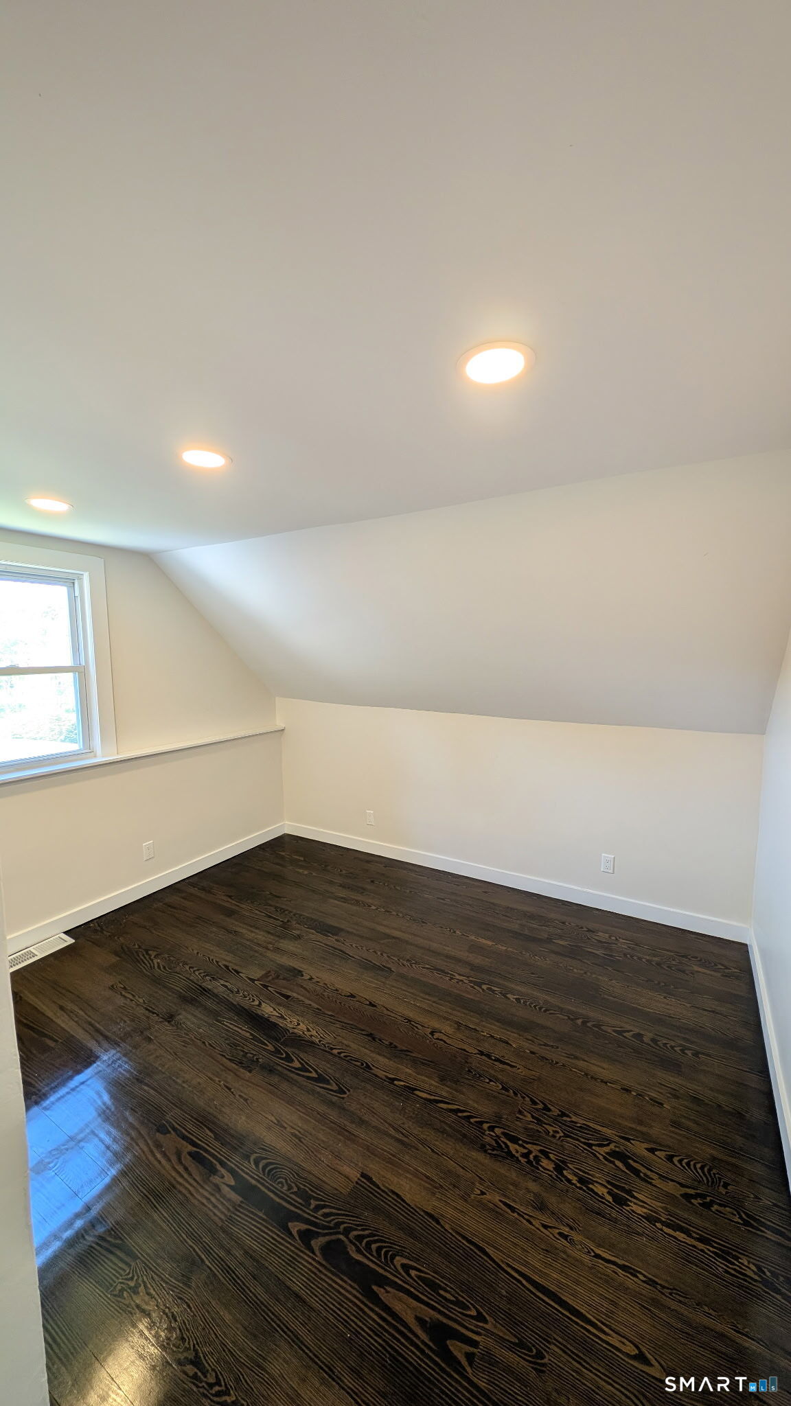 292 Old Colchester Road Montville, CT 06382 - Photo 17 of 19 Gallery Image 17