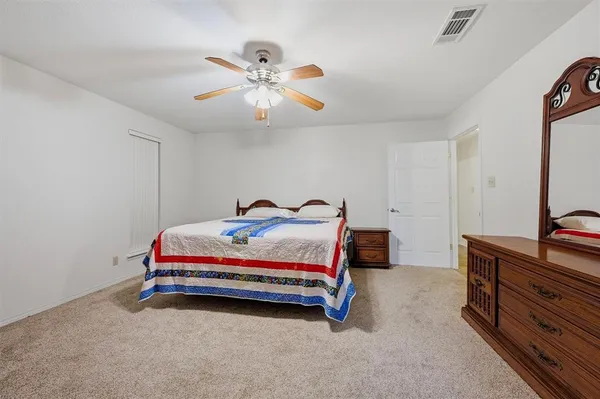 $385,900 | 1808 East Fm 120, Denison, TX 75021