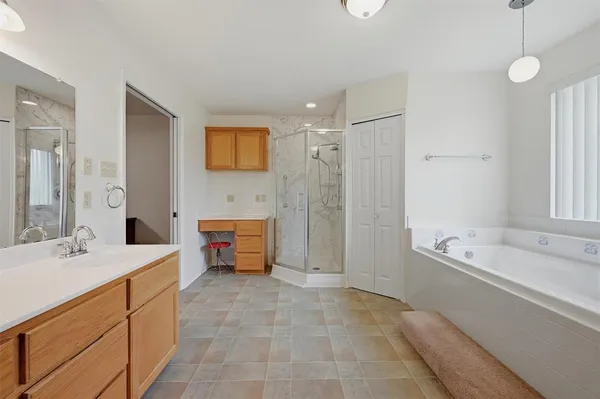$385,900 | 1808 East Fm 120, Denison, TX 75021