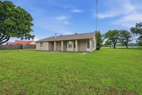 $385,900 | 1808 East Fm 120, Denison, TX 75021