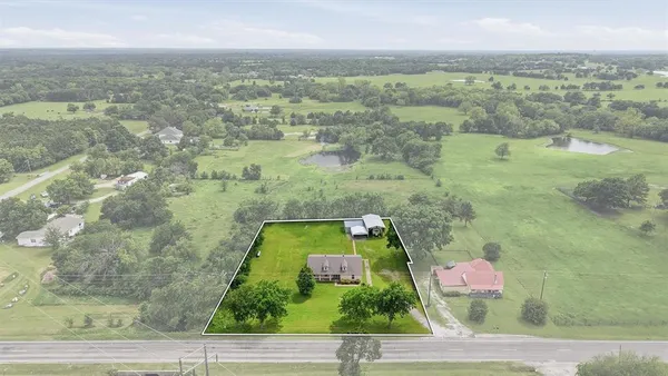 $385,900 | 1808 East Fm 120, Denison, TX 75021