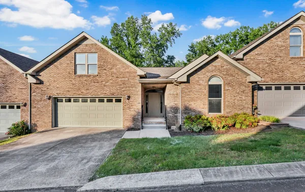 $384,900 | 445 Country Club Court, Clarksville, TN 37043