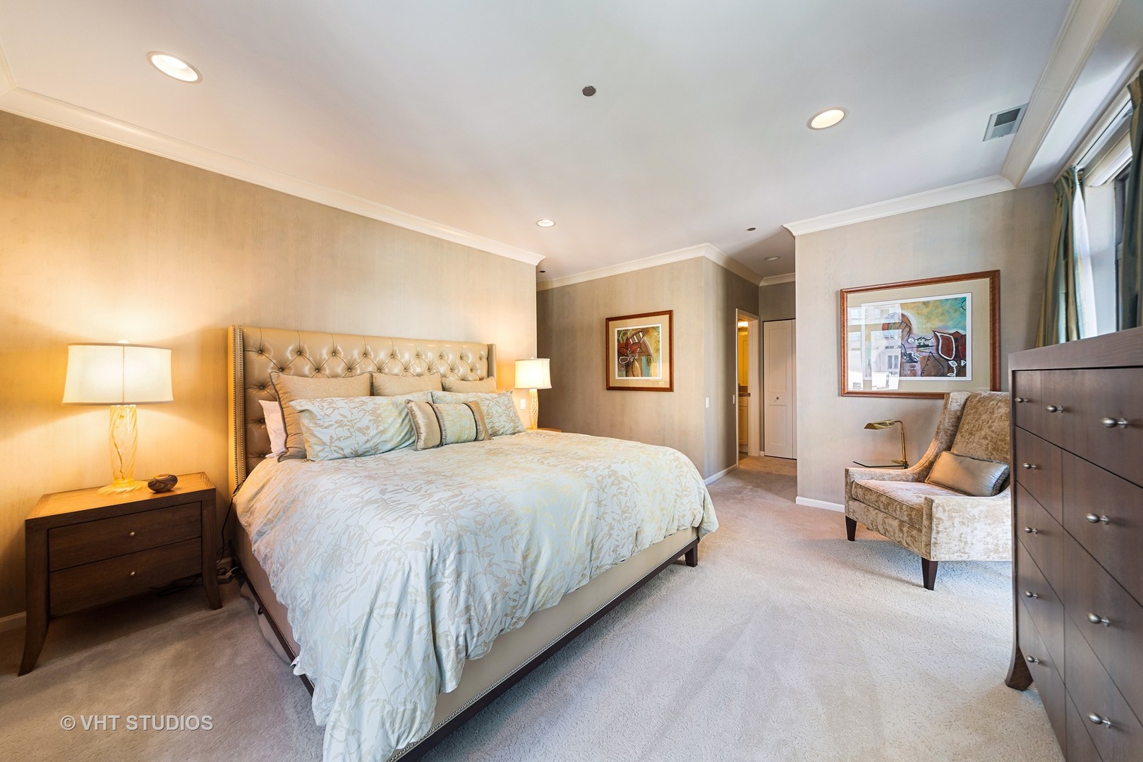 33 West Huron Street, Unit 608 Chicago, IL 60654 - Photo 20 of 28