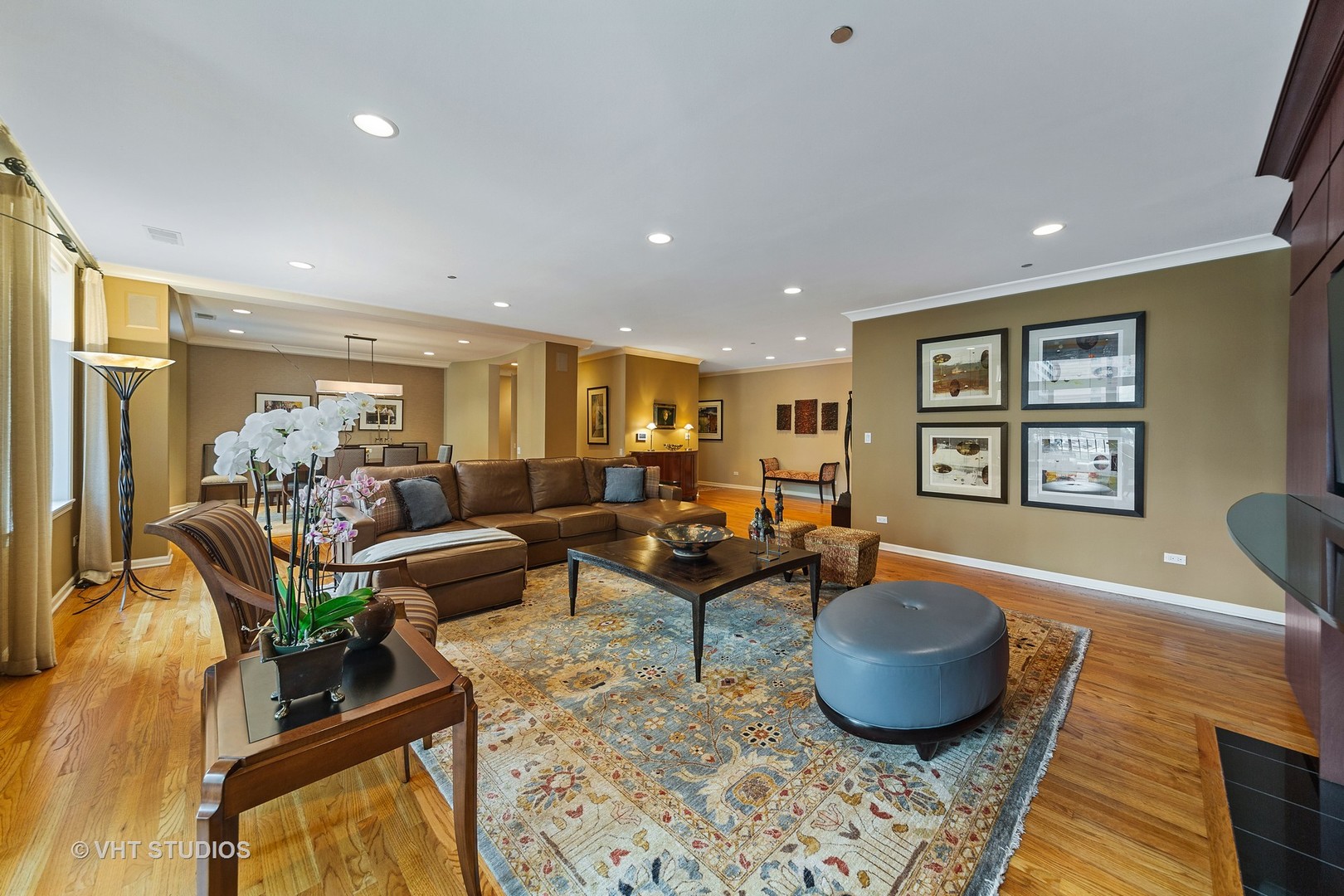 33 West Huron Street, Unit 608 Chicago, IL 60654 - Photo 7 of 28