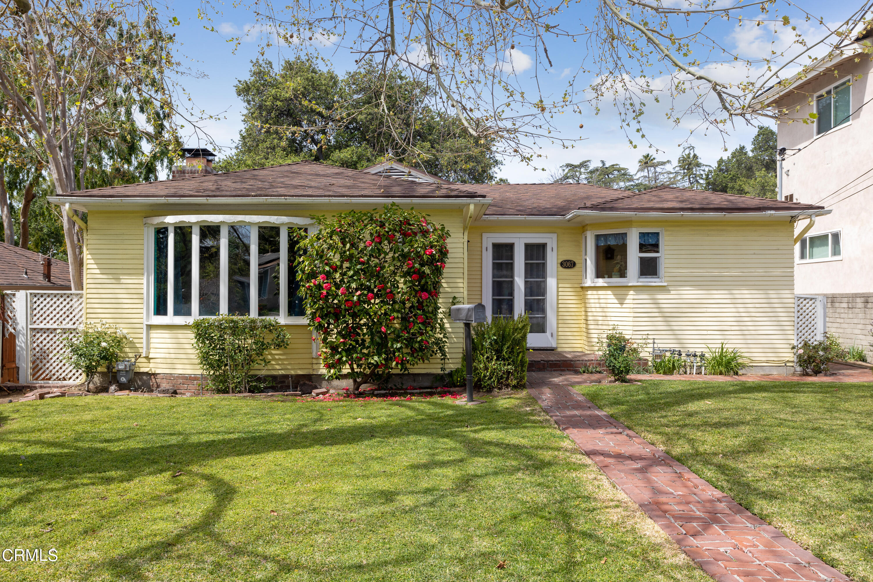 3067 Ewing Avenue Altadena, CA 91001 - Photo 36 of 37 front view of a house with a yard