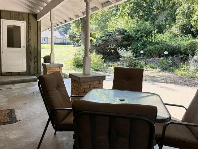 $299,500 | 41 Stonecrest Drive, St. Joseph, MO 64506