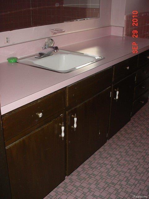 50760 Cedargrove Road Utica, MI 48317 - Photo 9 of 22 DSC00248