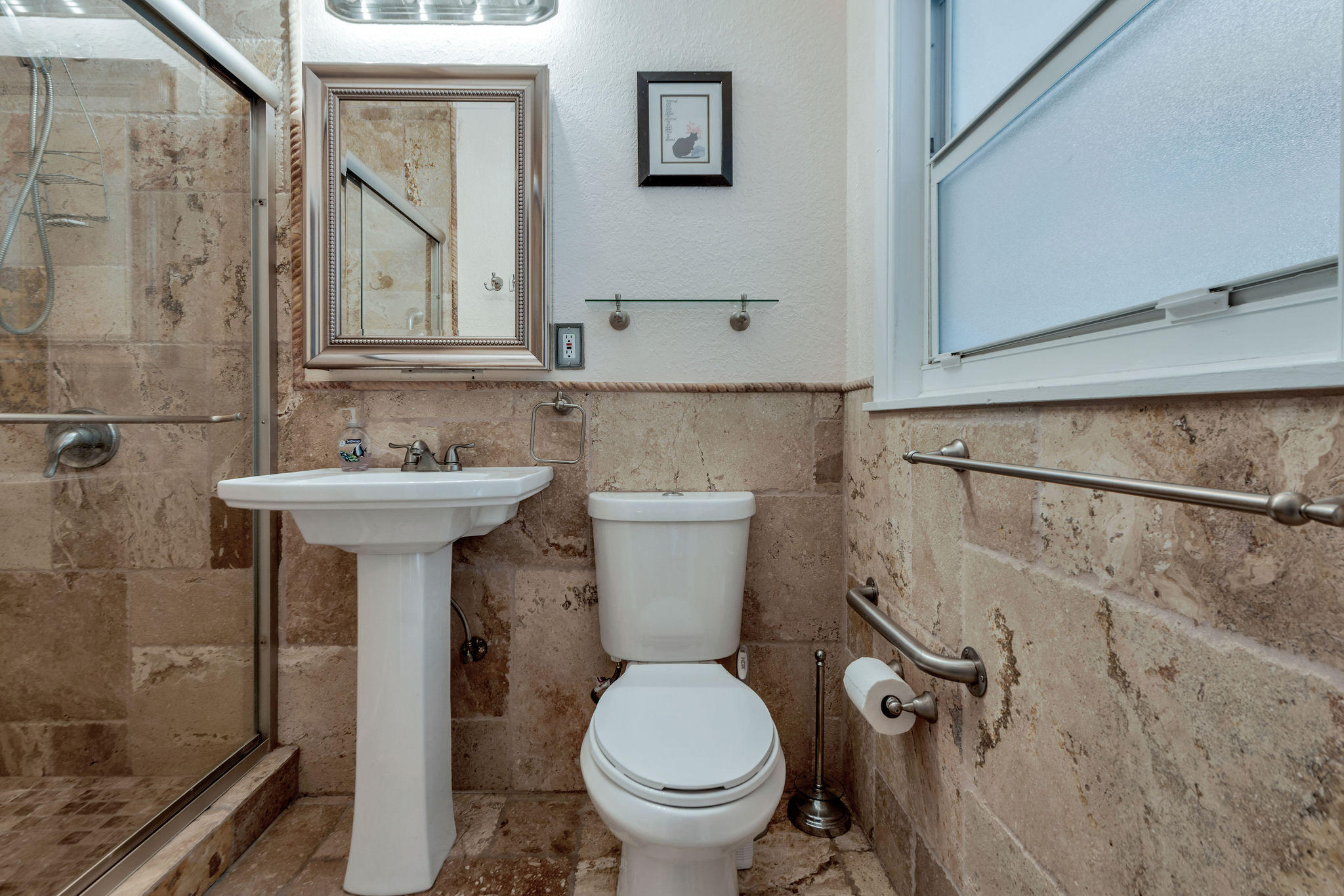 2269 B Road Loxahatchee Groves, FL 33470 - Photo 50 of 102 GUEST ROOM BATH