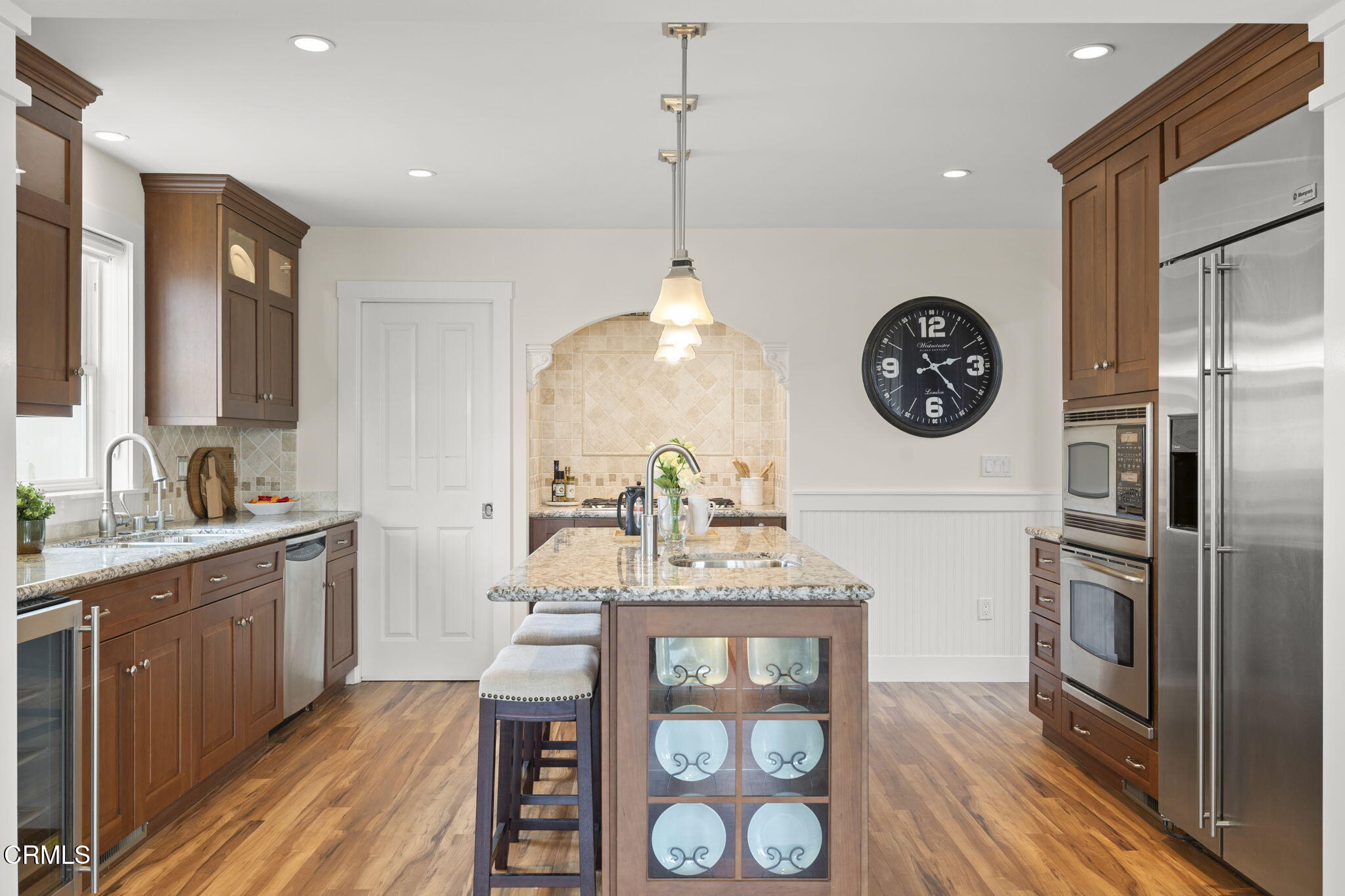 2500 Ocean Drive Oxnard, CA 93035 - Photo 23 of 72 Kitchen