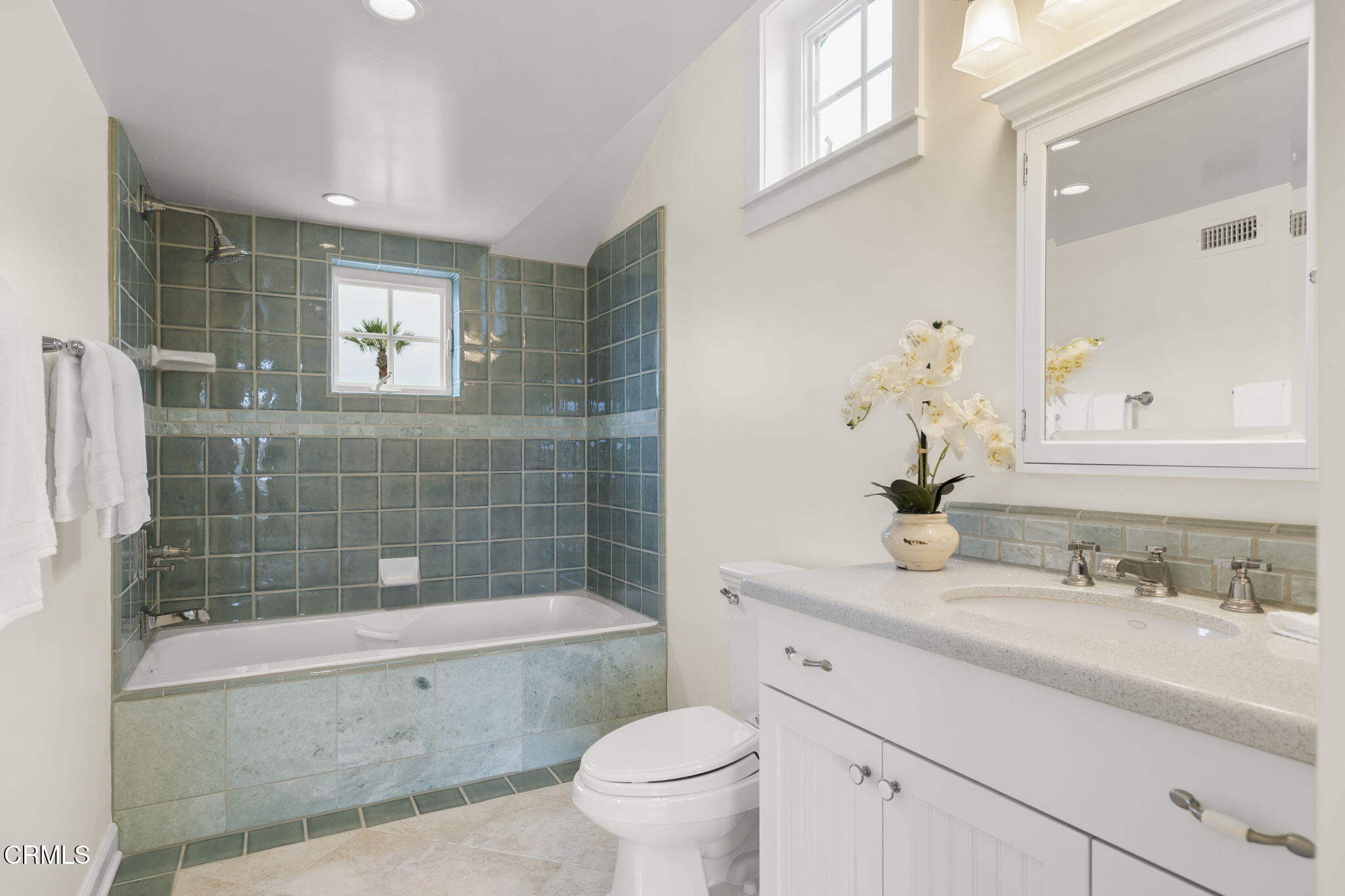 2500 Ocean Drive Oxnard, CA 93035 - Photo 51 of 72 En suite bath