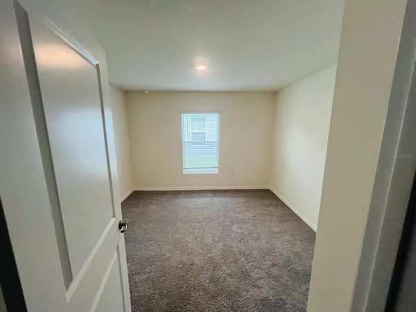 $2,300 | 3667 169th Place, Ocala, FL 34473