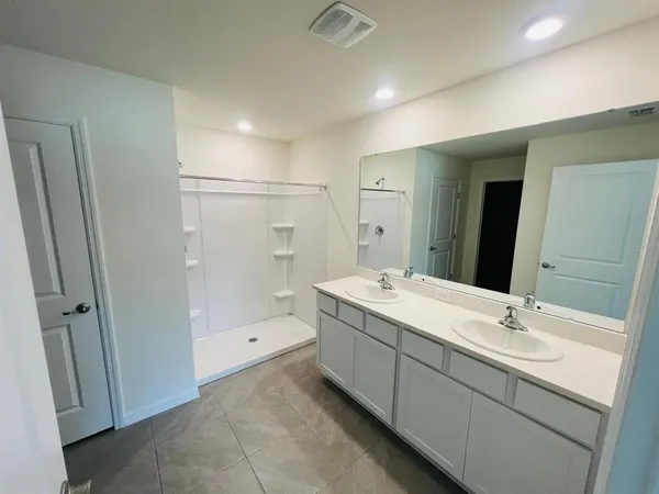 $2,300 | 3667 169th Place, Ocala, FL 34473