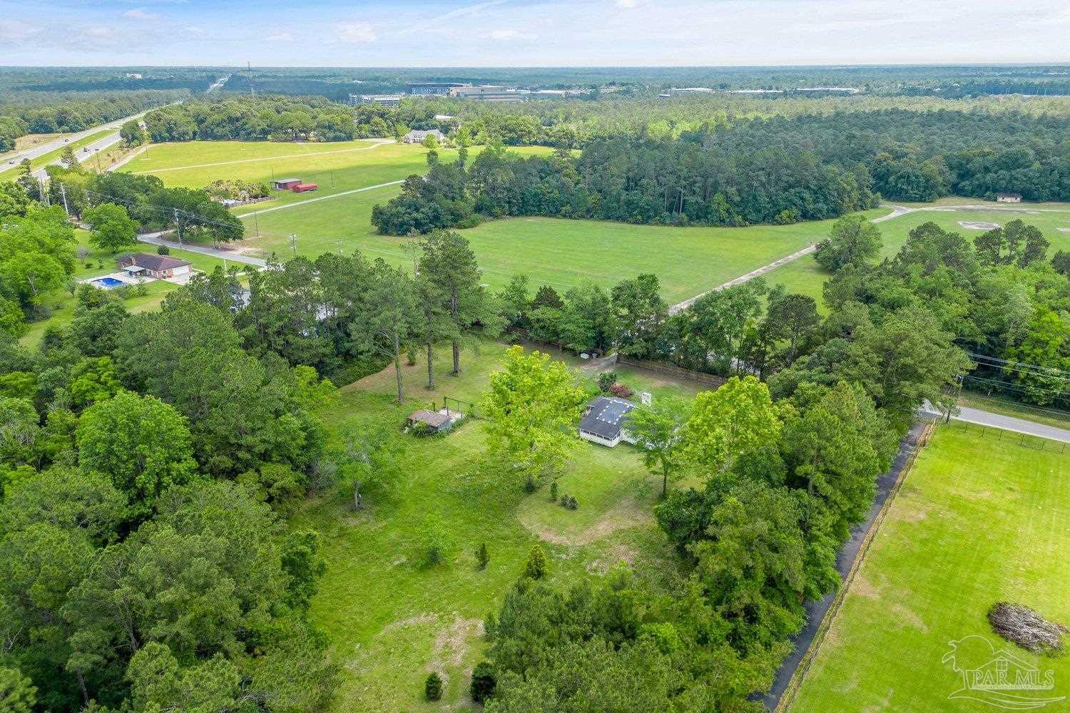 5520 Frank Reeder Road Pensacola, FL 32526 - Photo 9 of 14 Gallery Image 9
