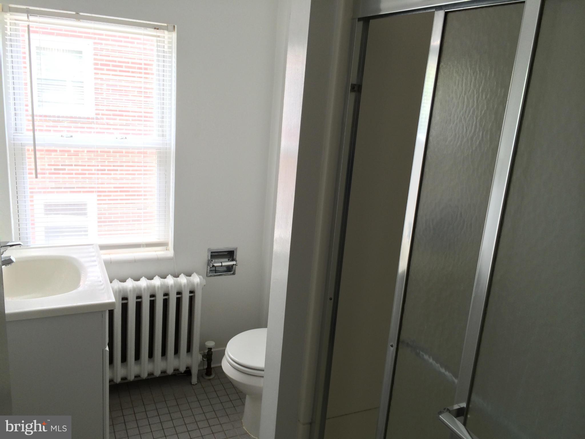 4610 Calvert Road College Park, MD 20740 - Photo 20 of 23 Bath