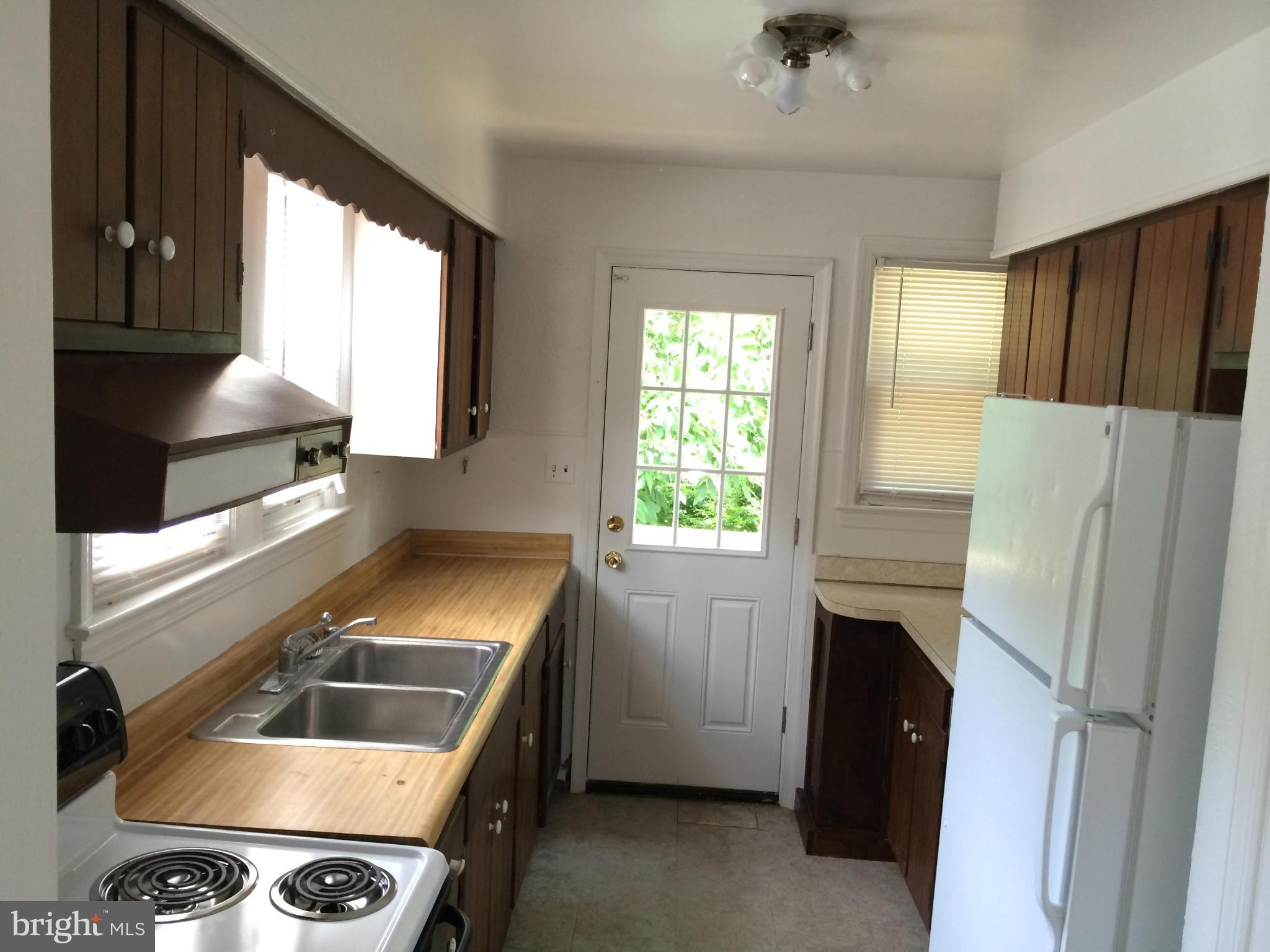 4610 Calvert Road College Park, MD 20740 - Photo 7 of 23 Kitchen