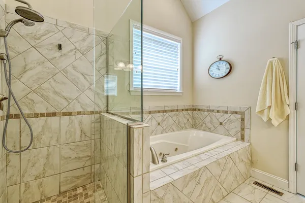 $374,900 | 130 Darmondale Drive, Moore, SC 29369