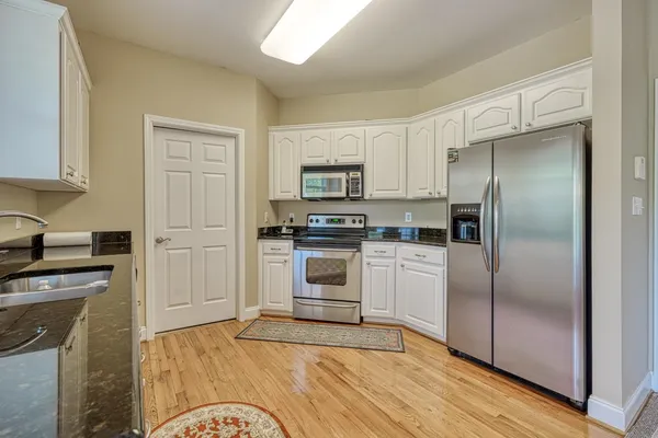 $374,900 | 130 Darmondale Drive, Moore, SC 29369