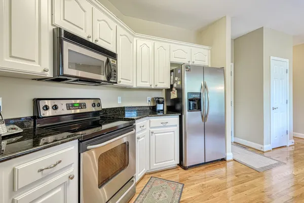 $374,900 | 130 Darmondale Drive, Moore, SC 29369