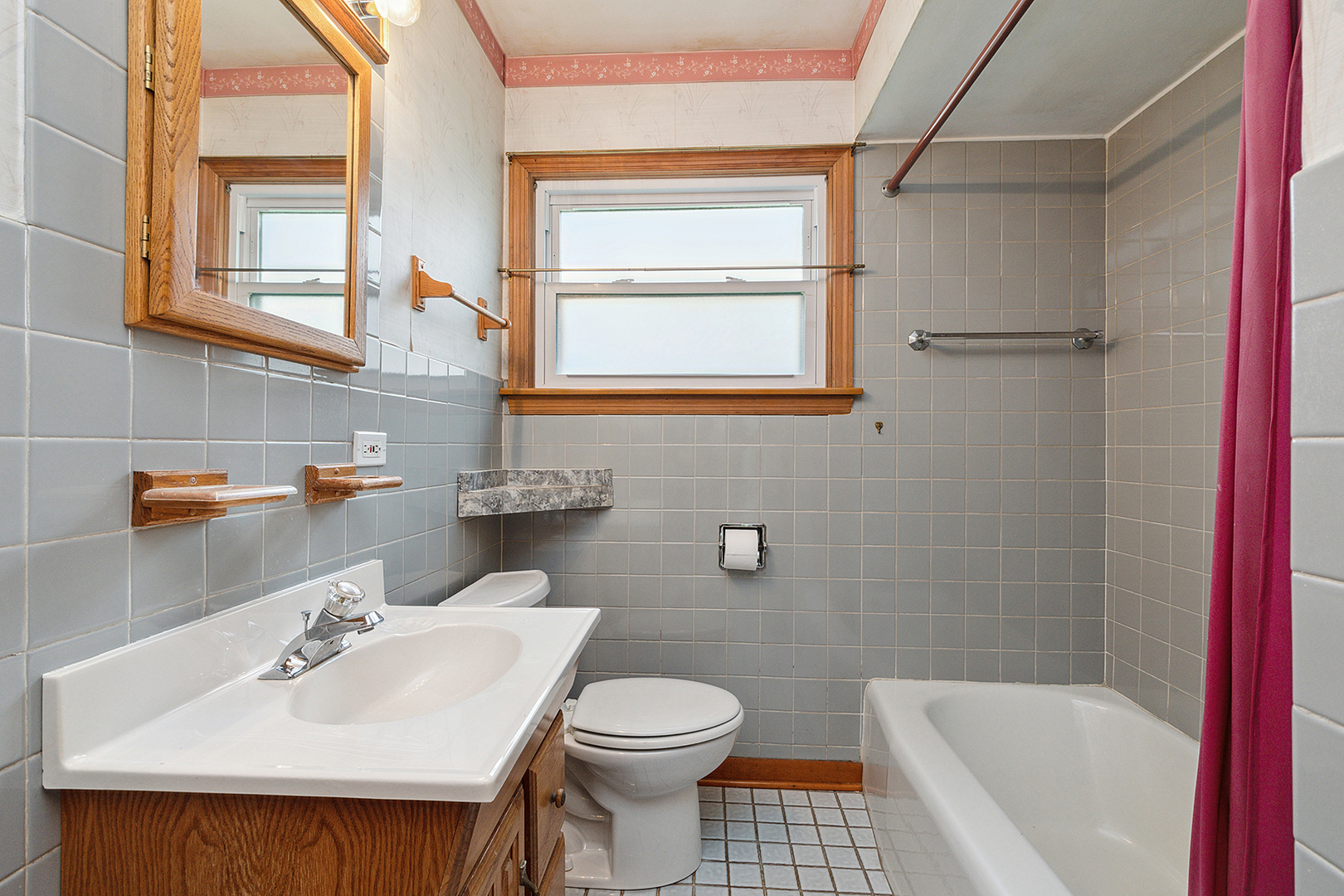 1352 Evergreen Road Homewood, IL 60430 - Photo 17 of 32 a bathroom with a sink a toilet and shower