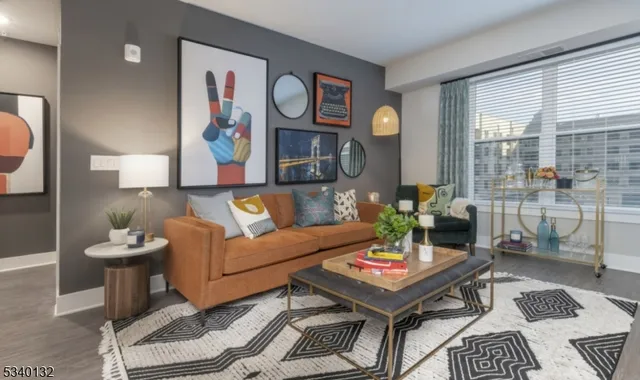 $2,098 | 100 Union Street, Unit 214, Elizabeth, NJ 07202