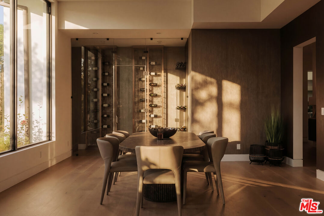 15834 High Knoll Road Encino, CA 91436 - Photo 17 of 54