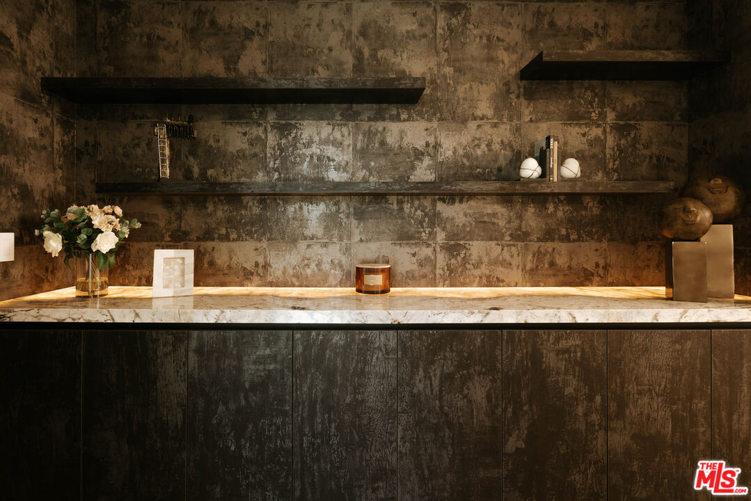 15834 High Knoll Road Encino, CA 91436 - Photo 21 of 54