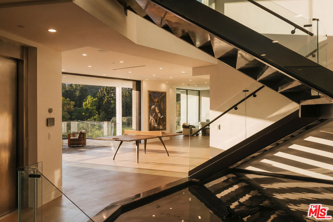 15834 High Knoll Road Encino, CA 91436 - Photo 29 of 54