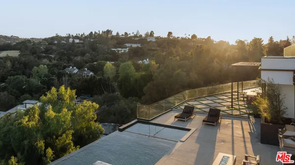$13,999,999 | 15834 High Knoll Road, Encino, CA 91436