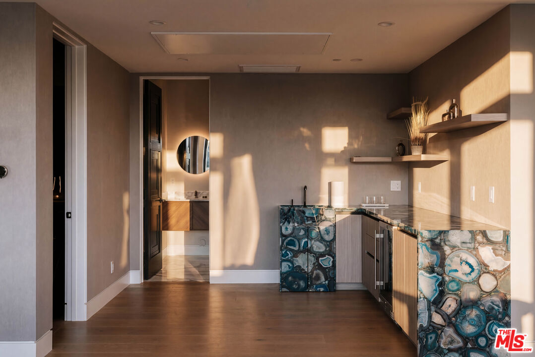 15834 High Knoll Road Encino, CA 91436 - Photo 33 of 54