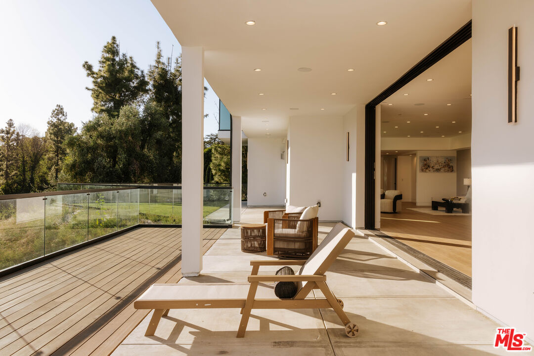 15834 High Knoll Road Encino, CA 91436 - Photo 45 of 54