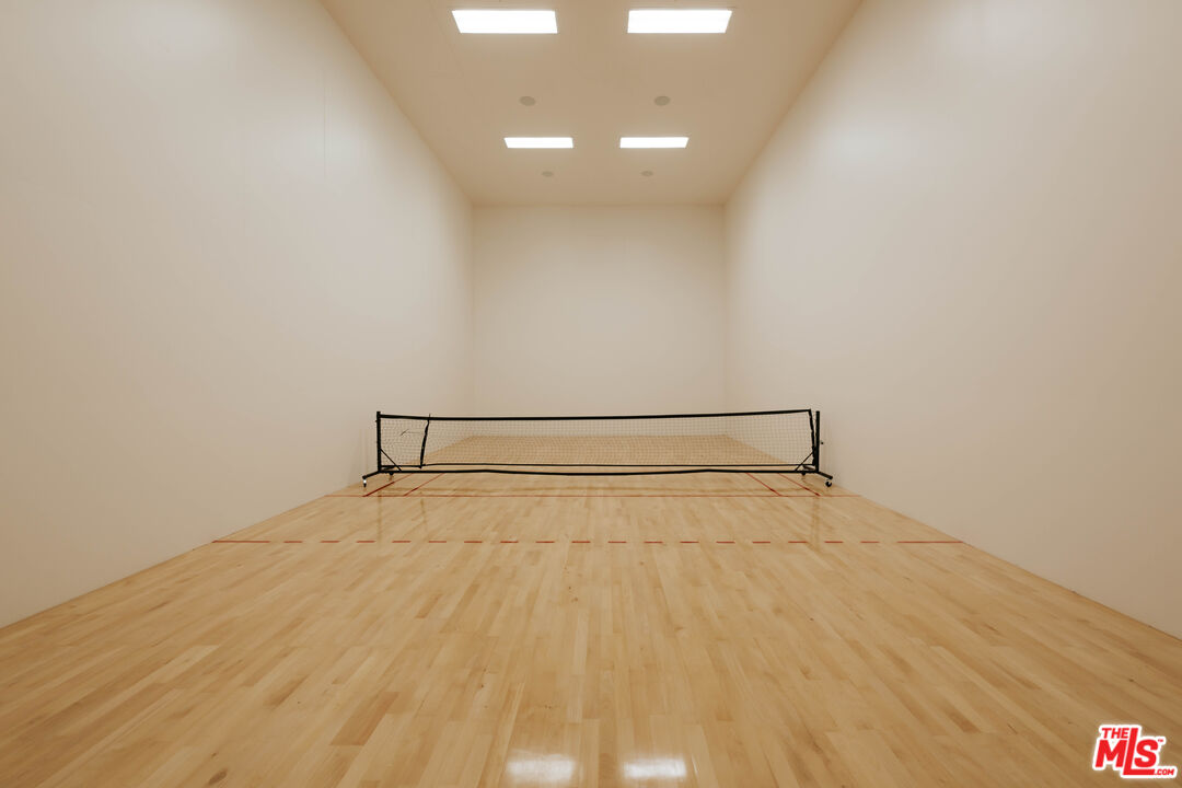 15834 High Knoll Road Encino, CA 91436 - Photo 48 of 54