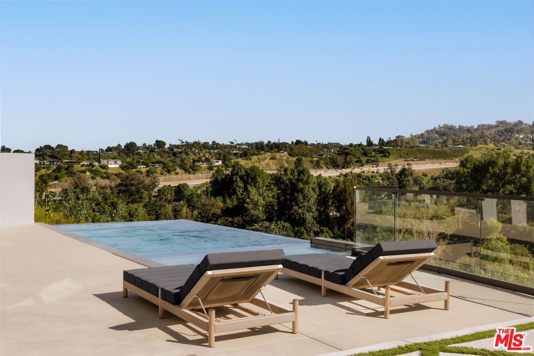 15834 High Knoll Road Encino, CA 91436 - Photo 50 of 54