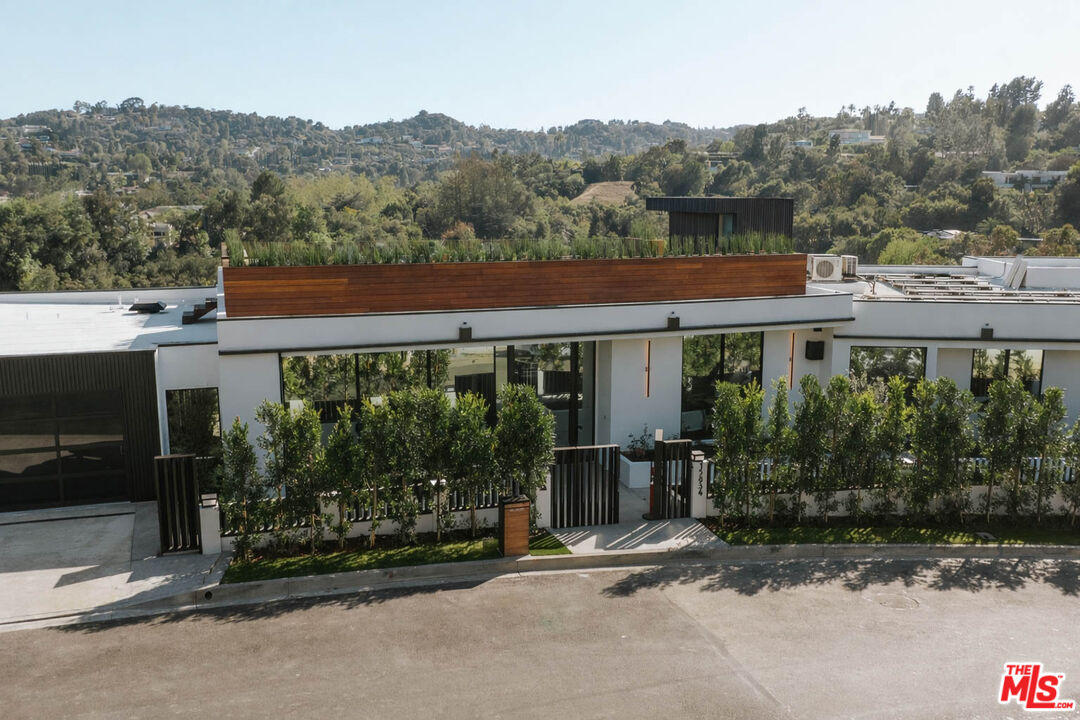 15834 High Knoll Road Encino, CA 91436 - Photo 54 of 54