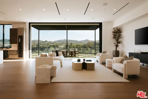 $13,999,999 | 15834 High Knoll Road, Encino, CA 91436