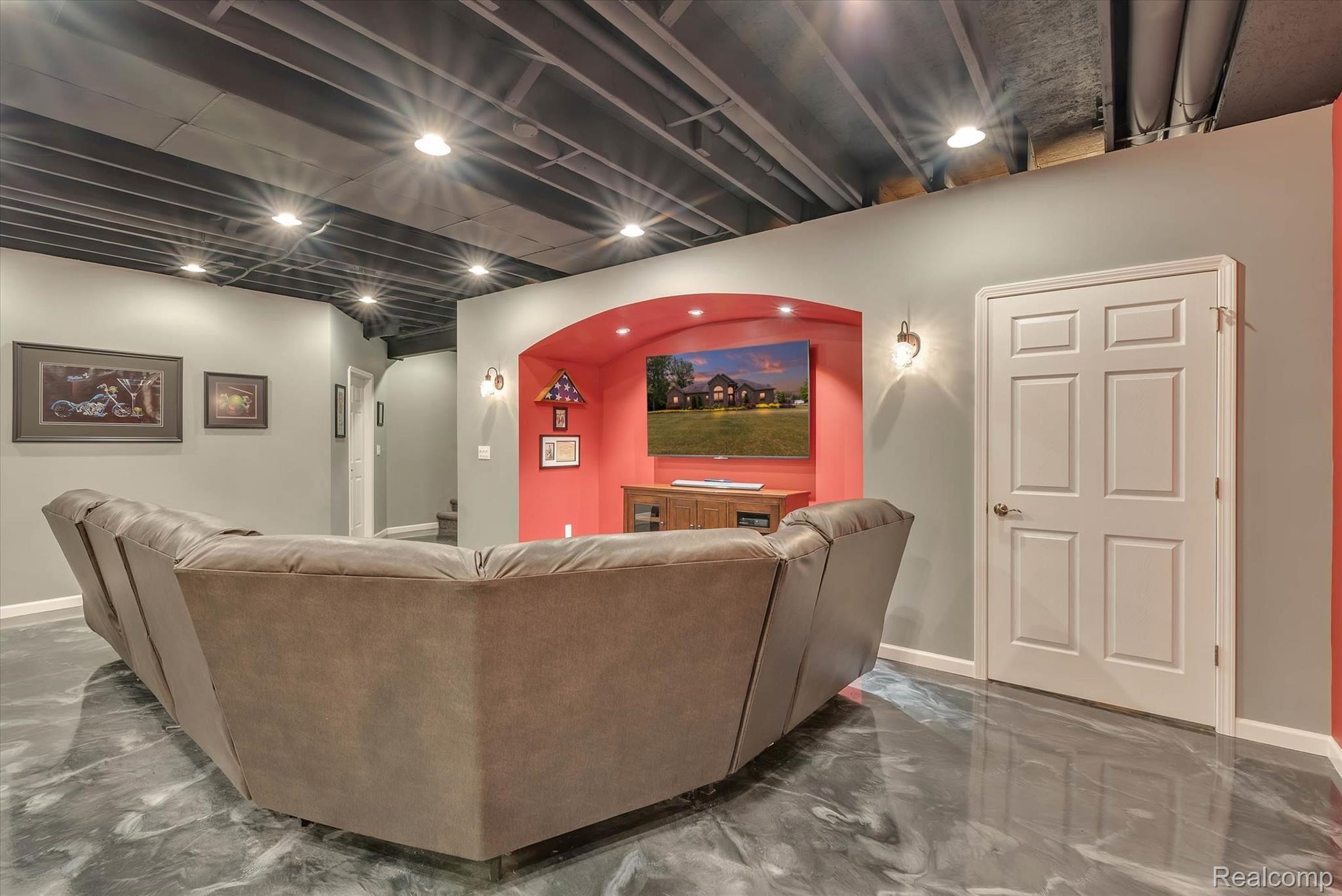 26824 Sibley Road Romulus, MI 48174 - Photo 38 of 86 26824 Sibley Rd-WindowStill-Real-Estate-Photography-39.jpg
