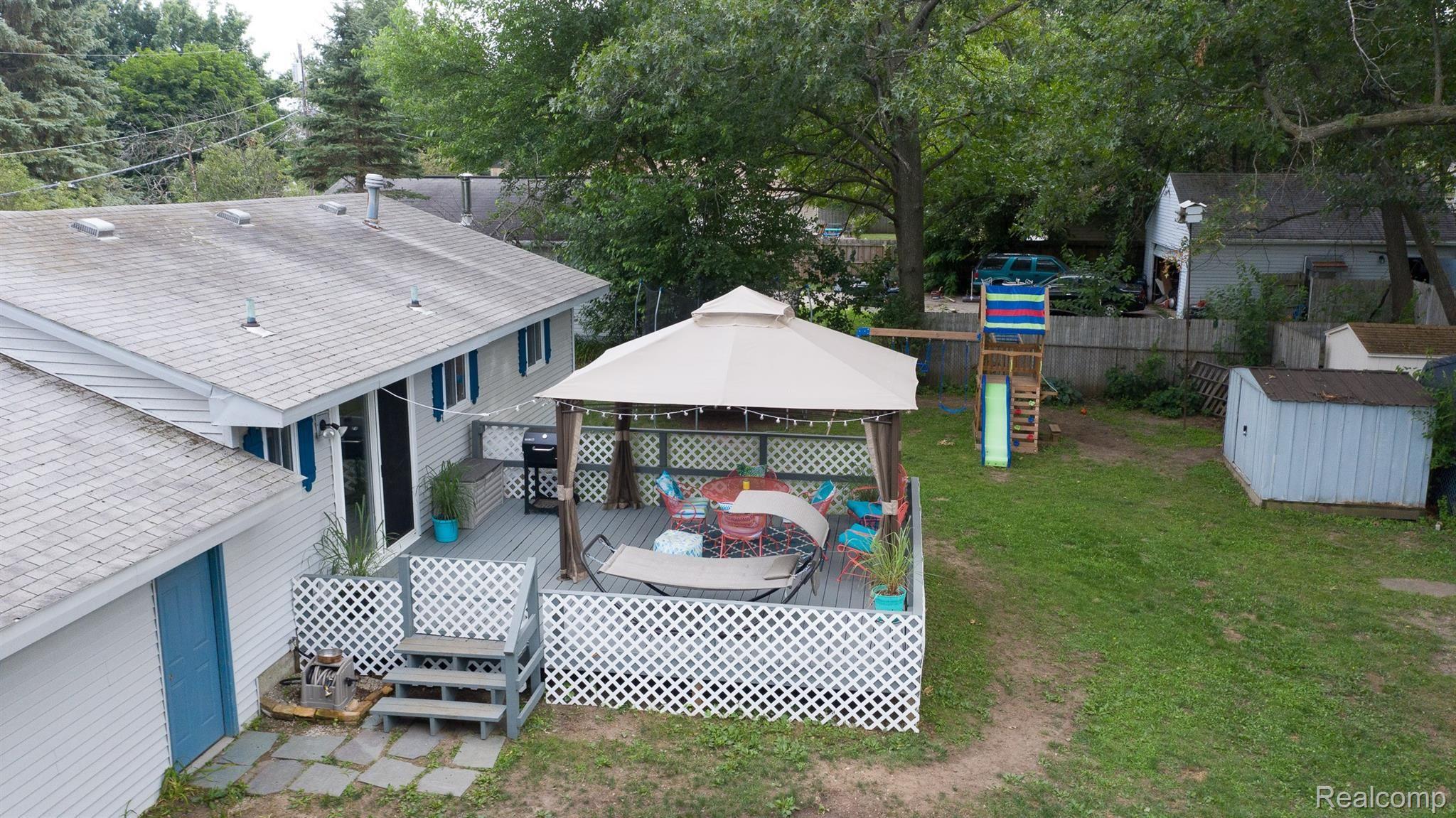 9565 Colgate Clarkston, MI 48348 - Photo 34 of 39 DJI_0858.jpg