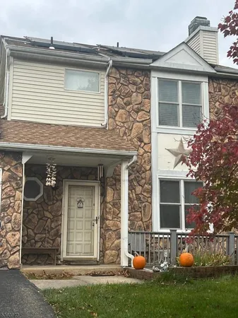 $499,000 | 48 Woodland Way, Dayton, NJ 08810